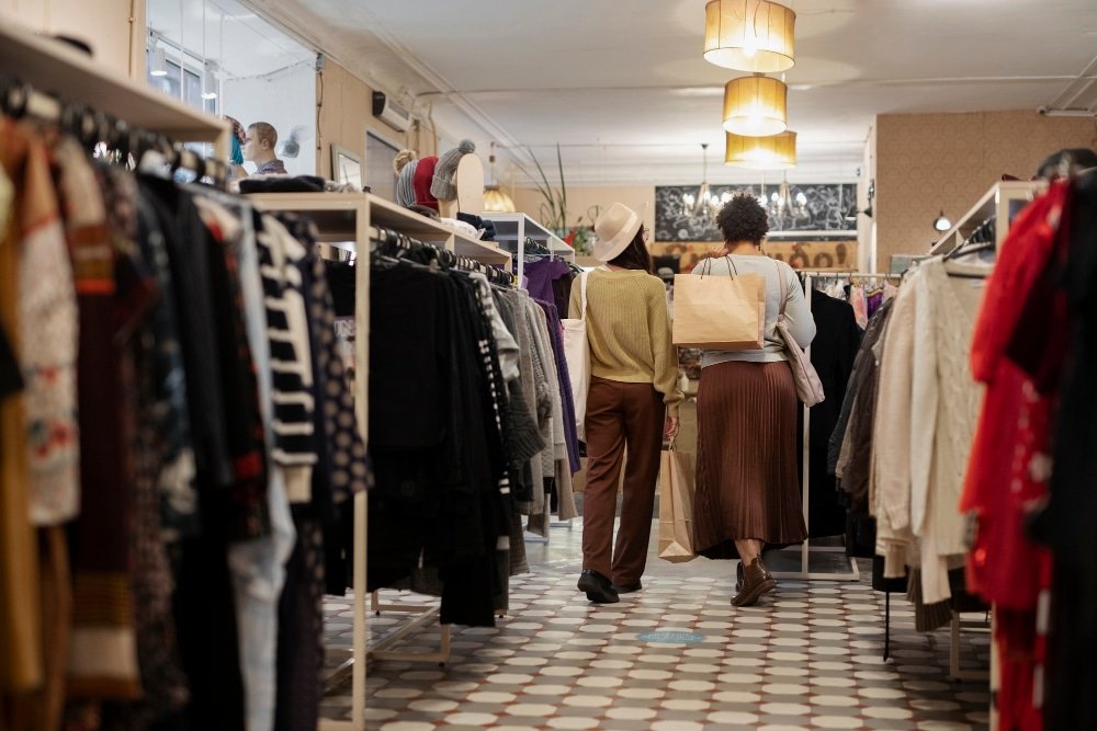 an image of a clothing store that has RFID clothing tags