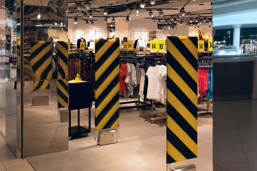 an image of EAS systems in a clothing store